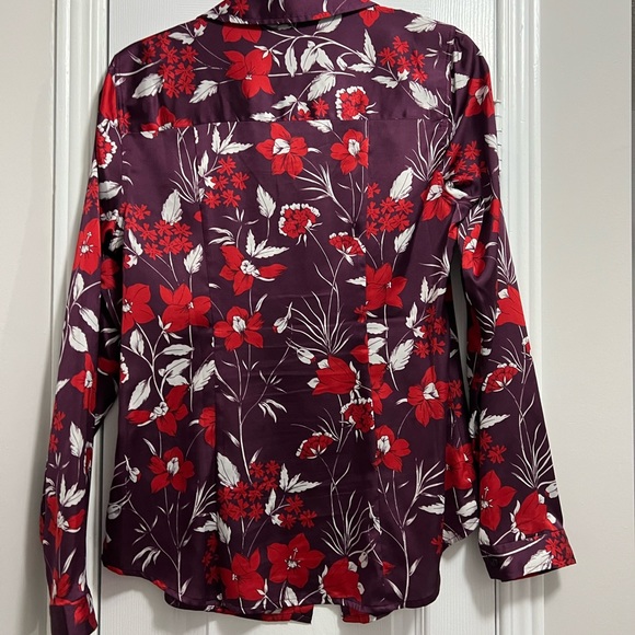 Guess long sleeve satin blouse - Picture 2 of 2